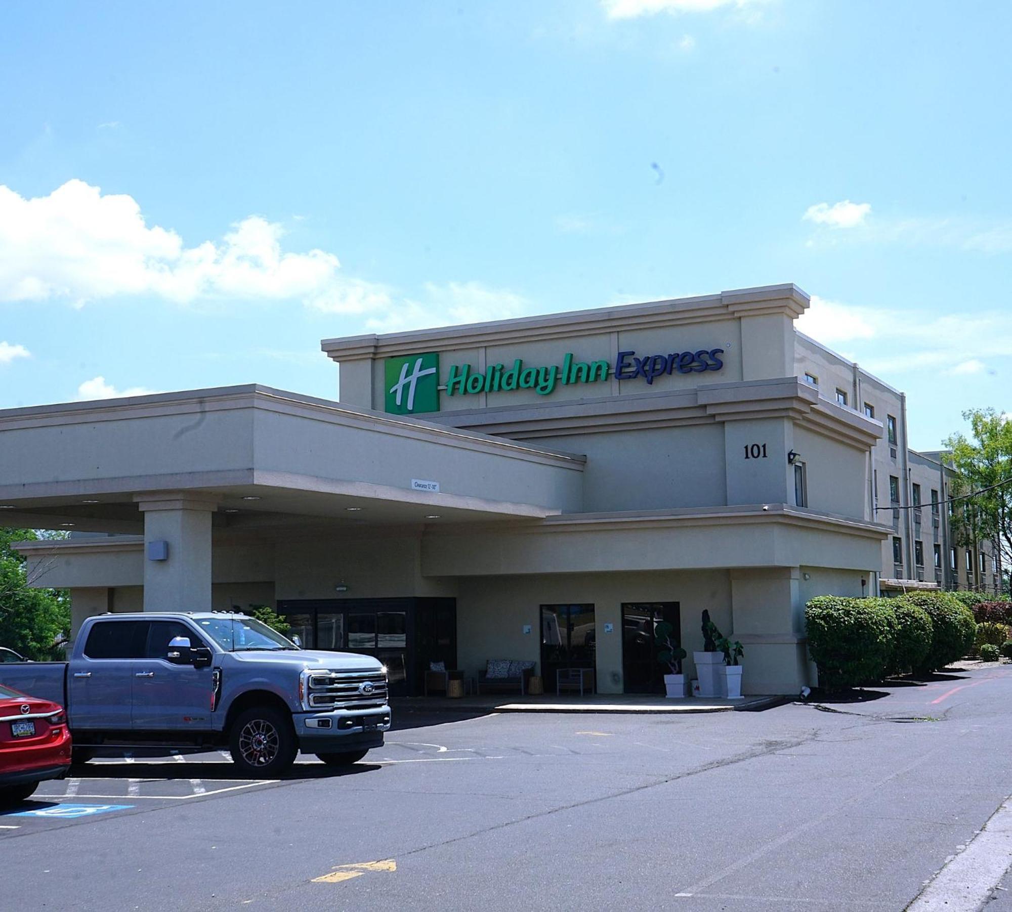 Holiday Inn Express Philadelphia Airport By Ihg Essington Bagian luar foto